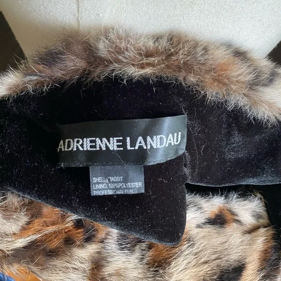 LAST CALL: Adrienne Landau Rabbit Fur Leopard Print Scarf - Picture 5 of 7